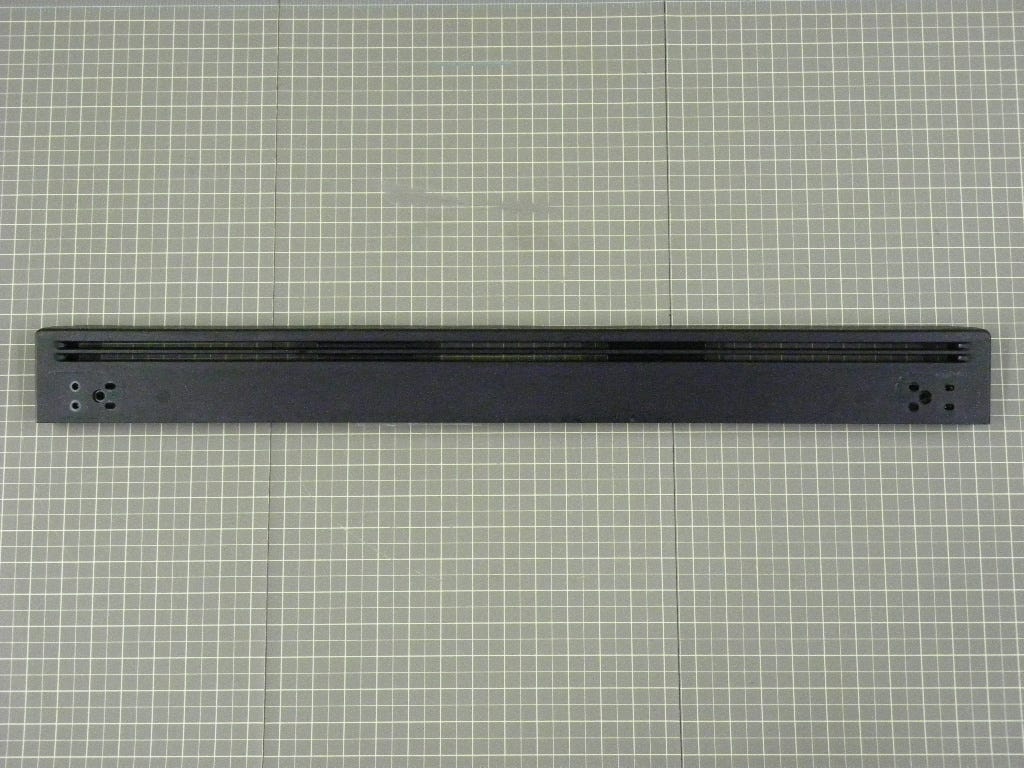 GE Range Vent Grille (Black) WB07T10220