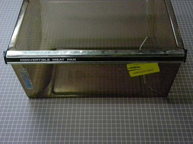Lower Crisper Pan WR32X1052