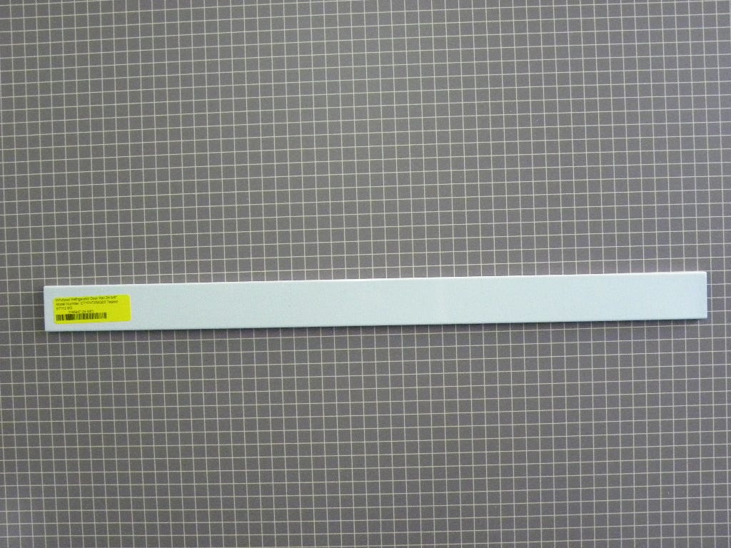 Door Trim (24 5/8") 2195947 (Used)
