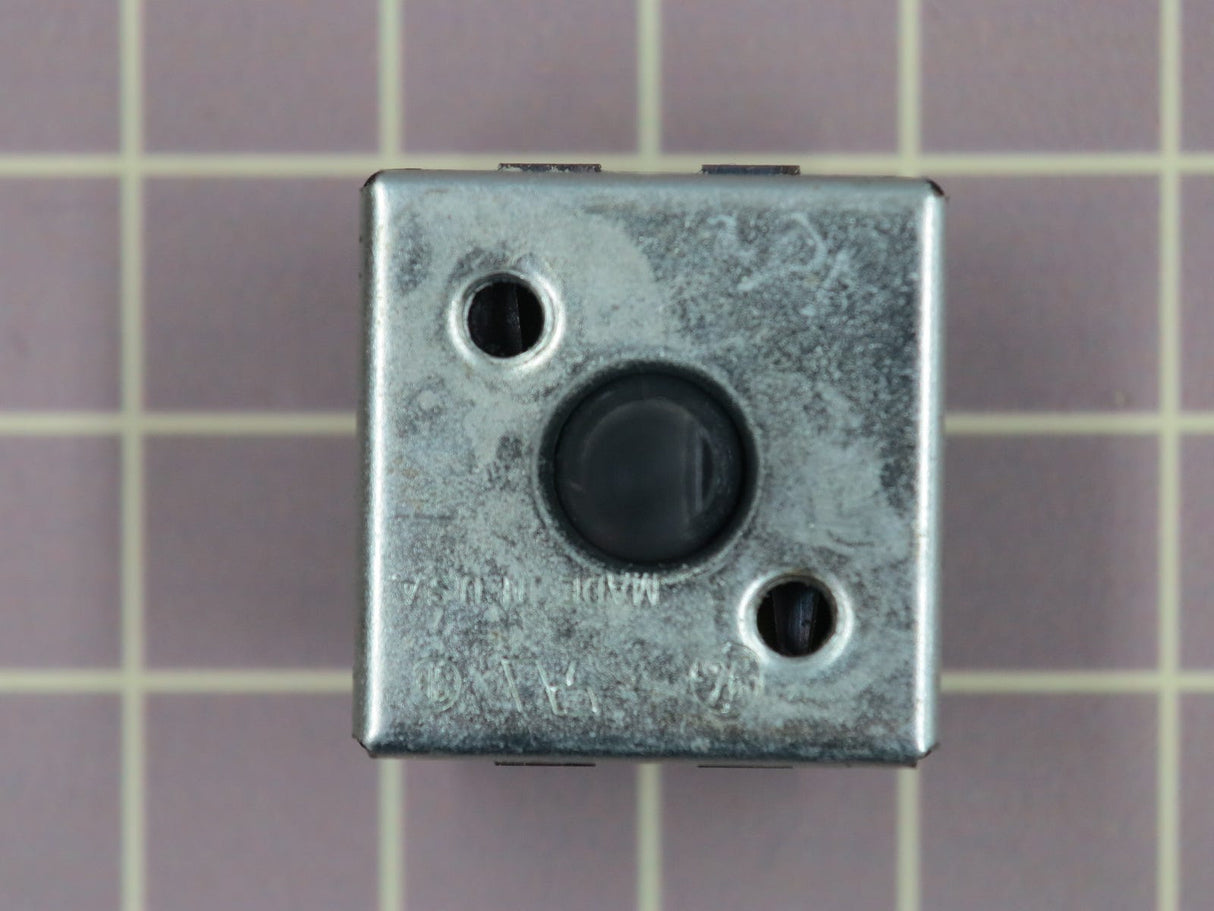 Motor Switch (10A) (3 Speed) WB24X10055