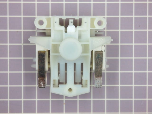 Latch 5304475570