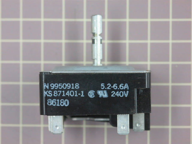 Unit Control Switch (5.2 - 6.6A) 9957098