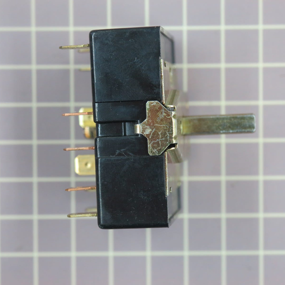 Selector Switch Y0061636 – Appliance Depot