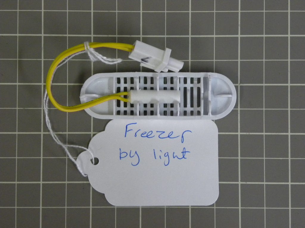 GE Refrigerator Temperature Sensor WR23X10580