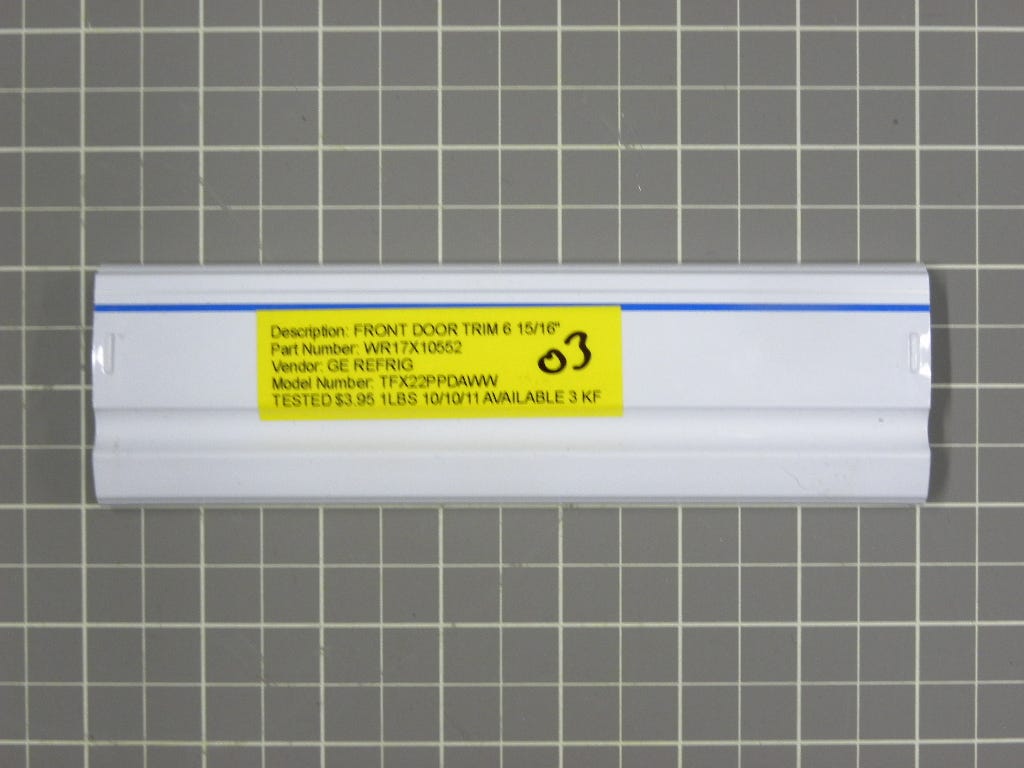 GE Refrigerator Front Door Trim (6 15/16") WR17X10552