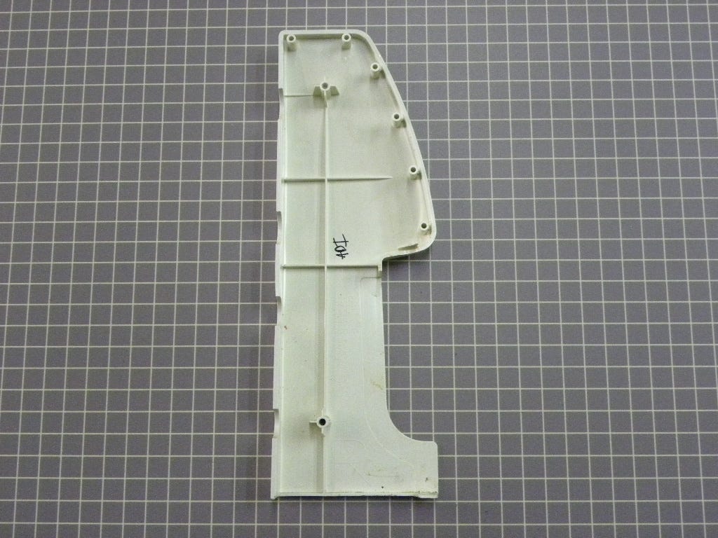 Control Panel End Cap RH 74005034