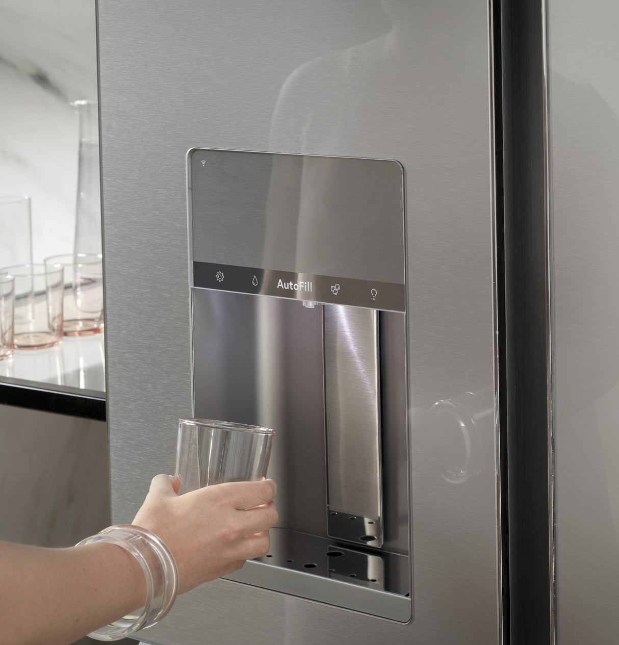 Café ENERGY STAR 27.6 Cu. Ft. 4- Door French-Door Refrigerator CVE28DM5NS5