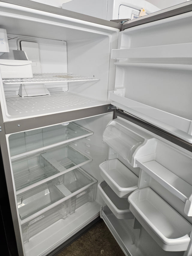 Reconditioned Kenmore 33" Top Freezer Refrigerator 10672153111