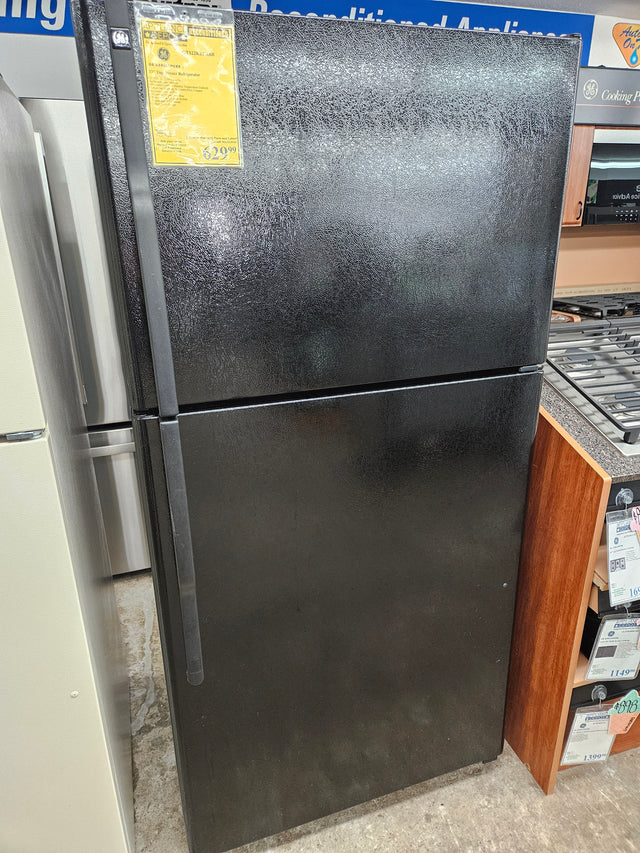Reconditioned GE 33" Top-Freezer Refrigerator GTS22KBPRBB