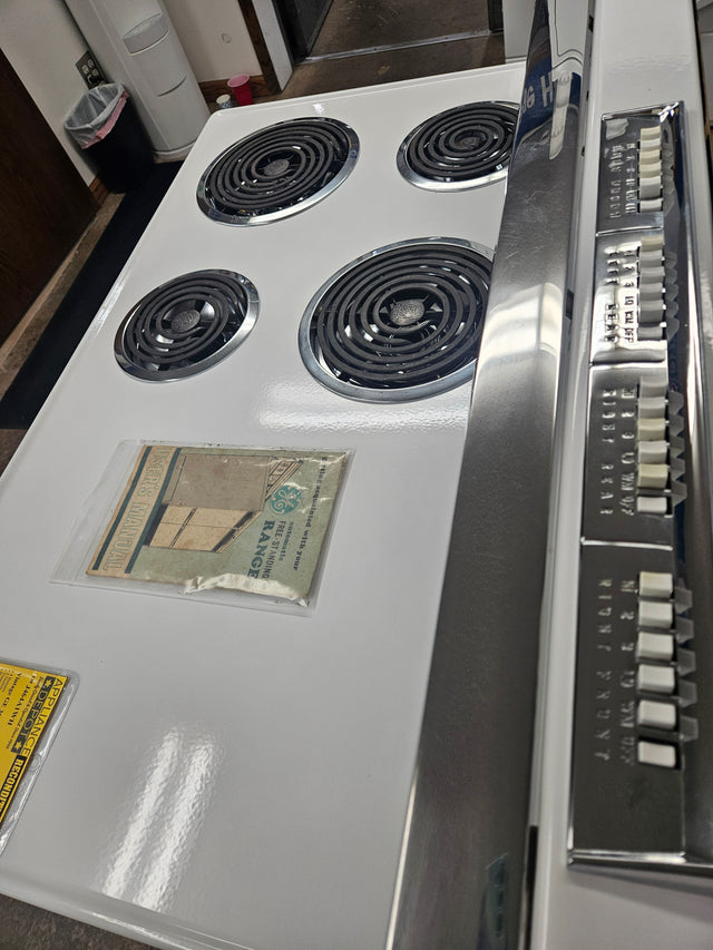 Reconditioned VINTAGE GE 36" Double Oven Electric Range J464A1WH