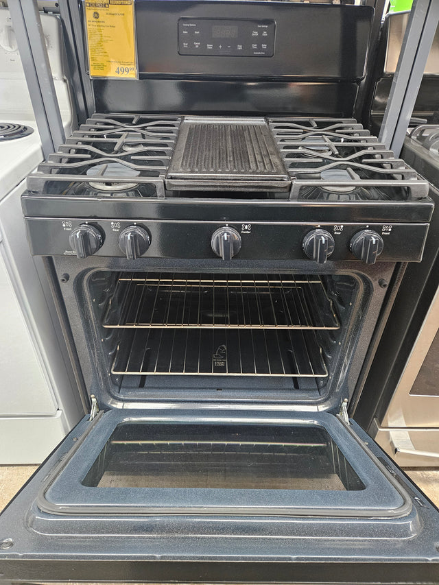 Reconditioned GE 30" Free-standing Gas Range JGBS66DEK5BB