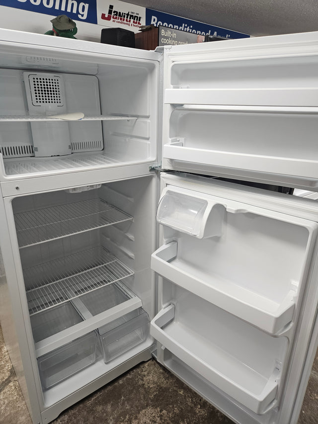 Reconditioned GE 16.6 Cu. Ft. Top-Freezer Refrigerator GTS17DTNKRWW