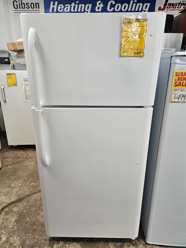 Reconditioned Frigidaire 18 Cu. Ft. Top Freezer Refrigerator FFTR1821QW9B