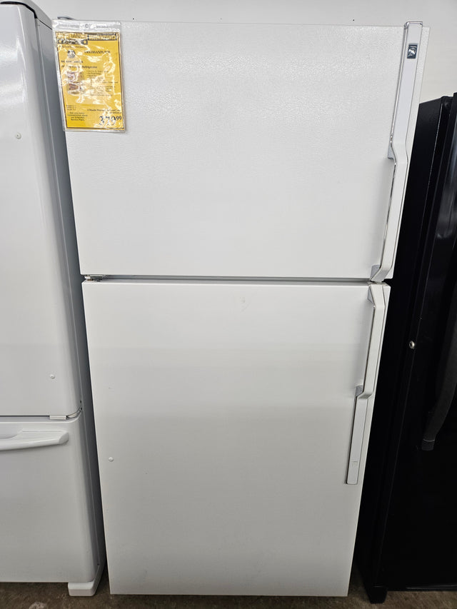 Reconditioned GE  30" Top Freezer Refrigerator TBX18SAXPLWW