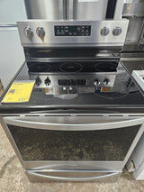 Reconditioned Whirlpool 30" Freestanding Electric Range WFE775H0HZ1