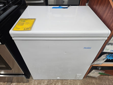 Reconditioned Haier 5.0 Cu. Ft. Capacity Chest Freezer HF50CW20W