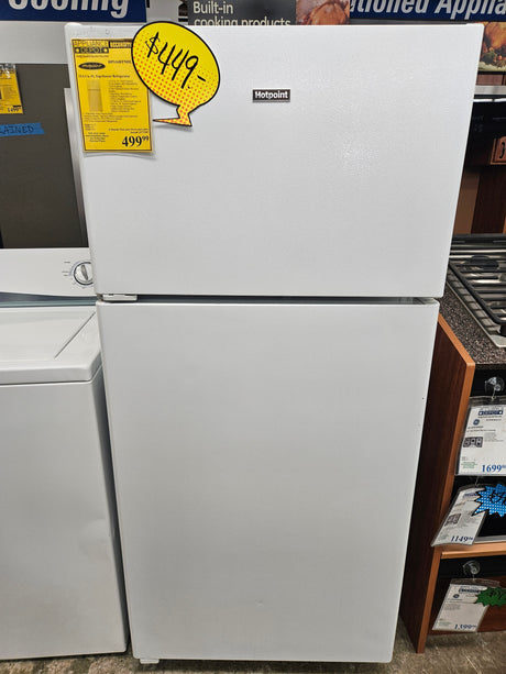Reconditioned Hotpoint 15.6 Cu. Ft. Top-Freezer Refrigerator HPS16BTNHLWW