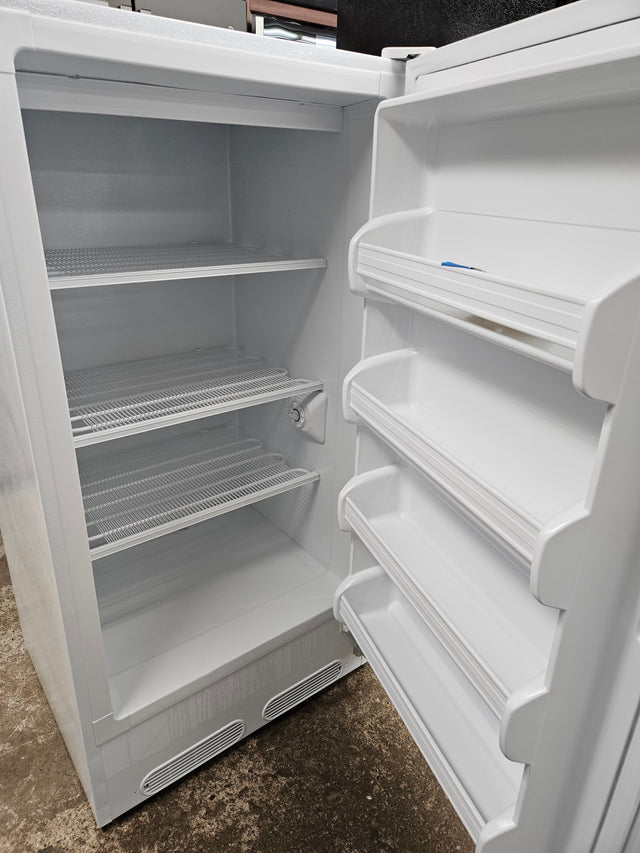Reconditioned Kenmore Upright 10 Cu Ft Freezer 25324202102