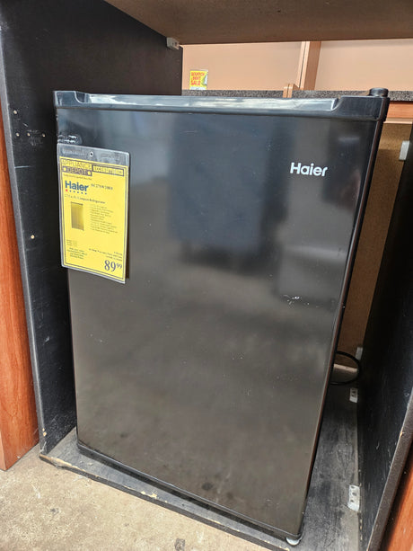 Reconditioned Haier 2.7 Cu. Ft. Compact Refrigerator HC27SW20RB