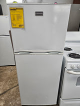 Reconditioned Frigidaire 9.9 Cu. Ft. Top Freezer Refrigerator FFET1022QW