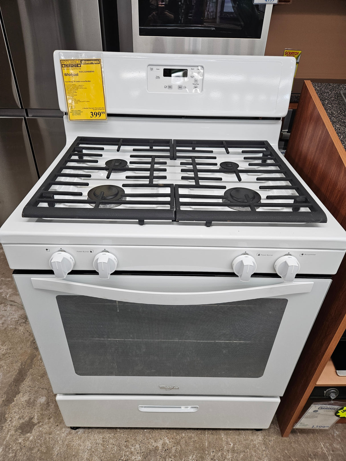 Reconditioned Whirlpool Gas Range w/Under-Oven Broiler WFG320M0BW0