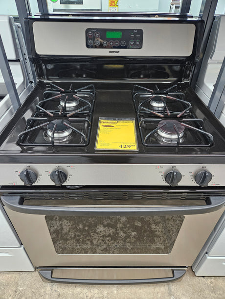 Reconditioned Hotpoint 30" Free-Standing Gas Range RGB790SEHSA
