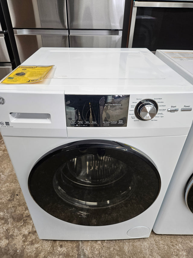 Reconditioned GE 2.4 Cu. Ft. Frontload Washer with Steam GFW148SSM0WW