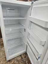 Reconditioned 14 Cu. Ft. Upright Freezer CUF14M1W
