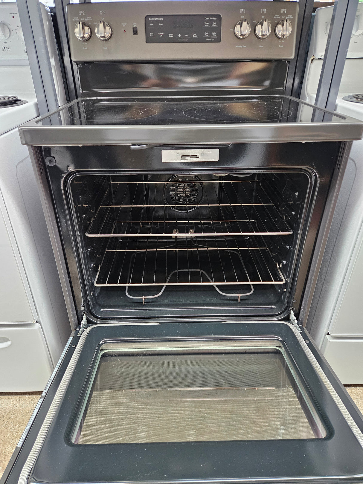 Reconditioned GE 30" Free-standing Electric Range JB655EK1ES