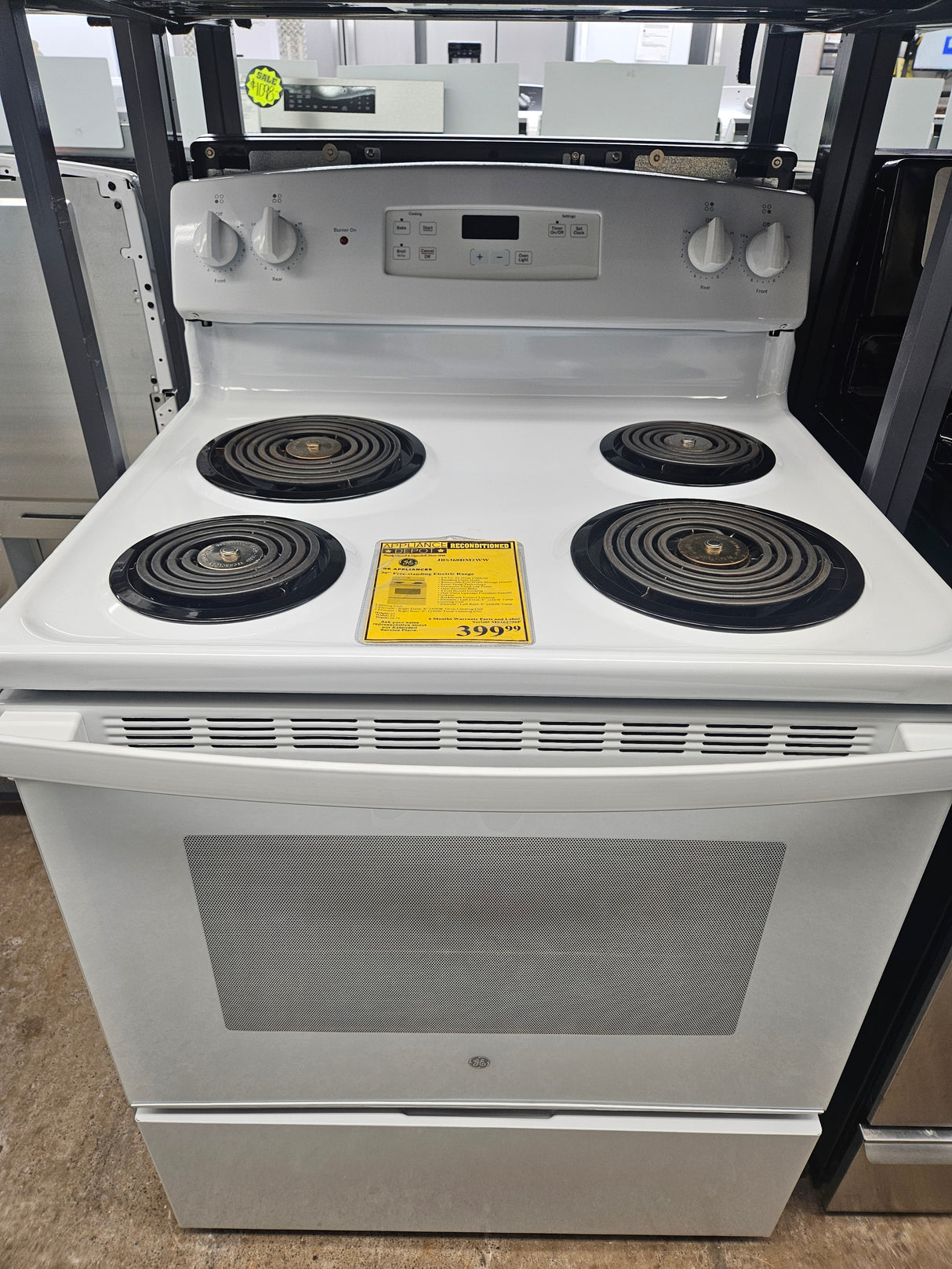 Reconditioned GE 30" Free-Standing Electric Range JBS360DM2WW