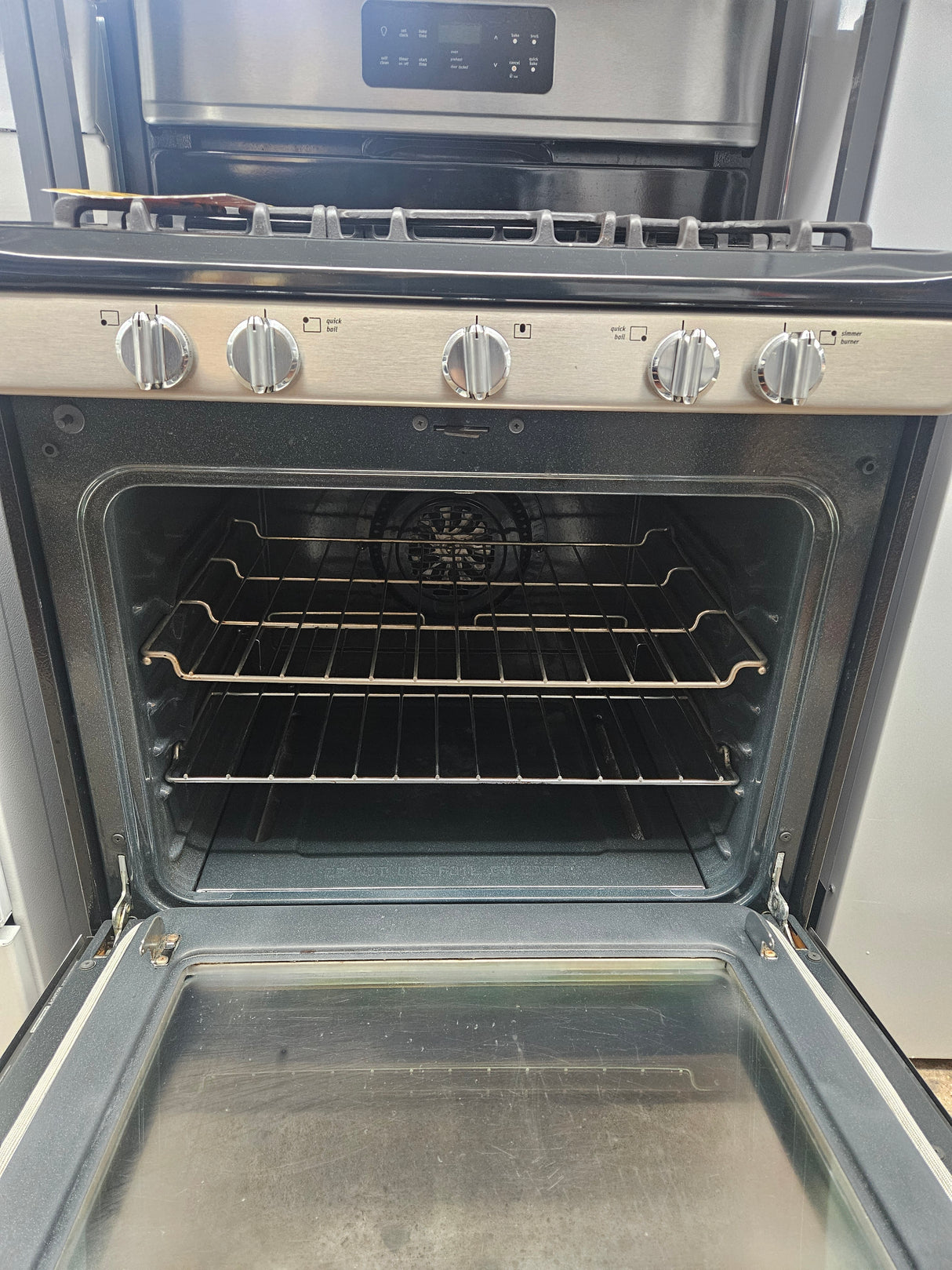 Reconditioned Frigidaire 30" Gallery Freestanding Gas Range BGGF3042KFT