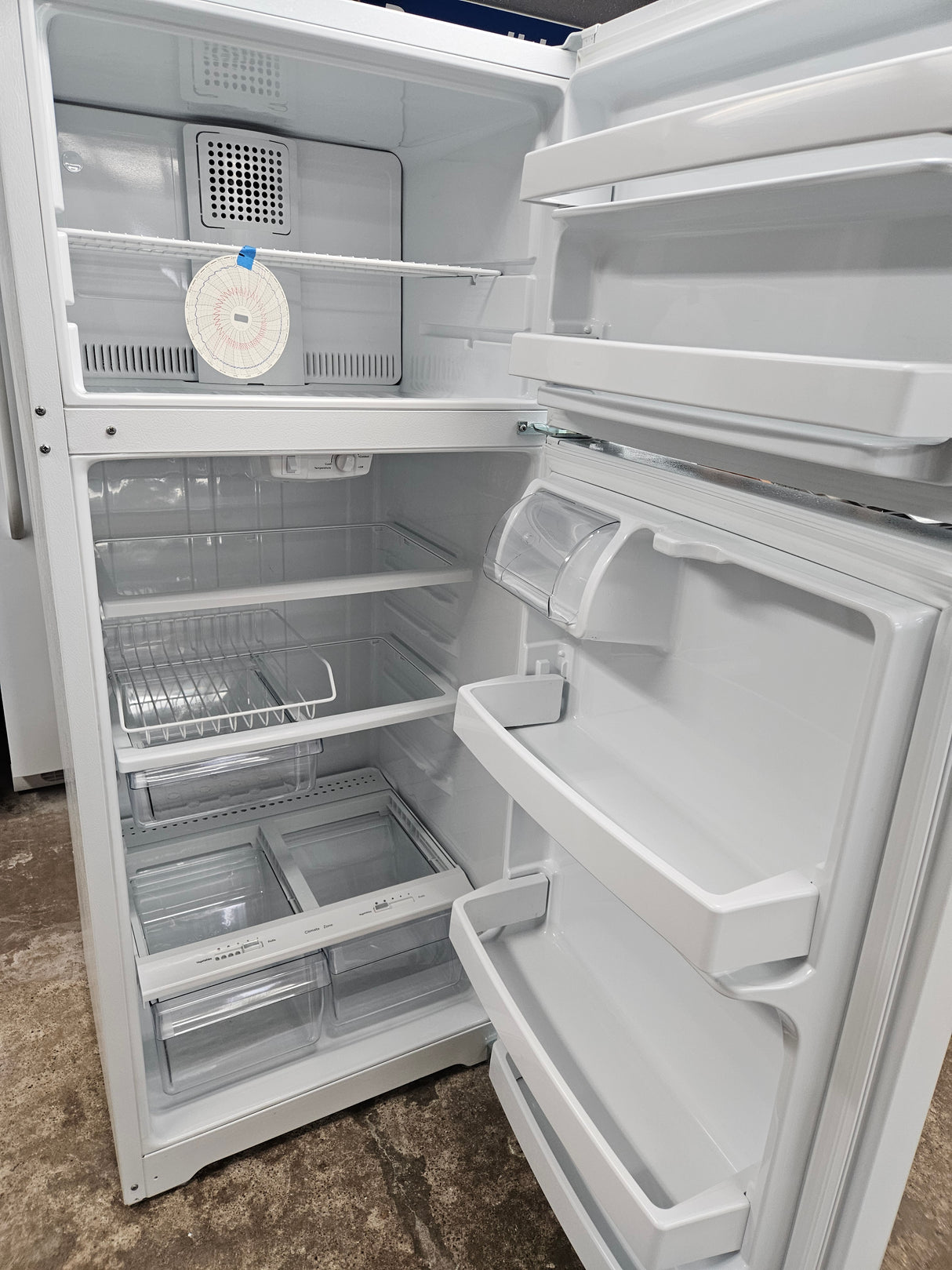 Reconditioned GE 17.5 Cu. Ft. Top-Freezer Refrigerator GTS18GTHJRWW