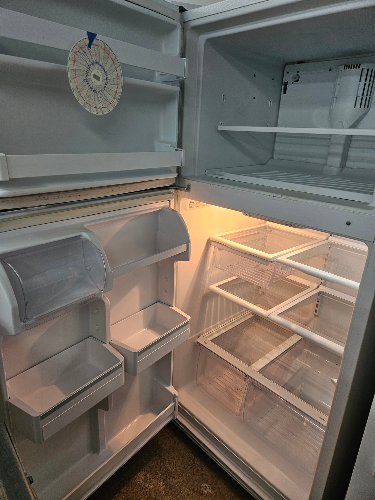 Reconditioned Whirlpool 30" Top Freezer Refrigerator ET18LKXHW01