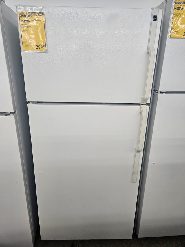 Reconditioned Hotpoint 16.9 Cu Ft. Top-Freezer Refrigerator HTS17BBSBLWW