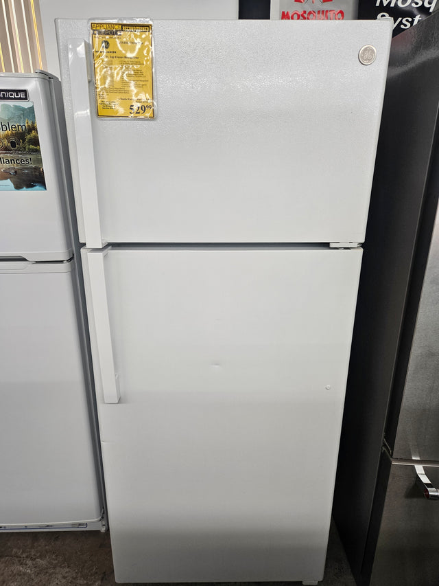 Reconditioned GE 17.5 Cu. Ft. Top Freezer Refrigerator GTS18GTNFRWW