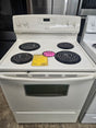 Reconditioned Magic Chef® Electric 30 in. Free Standing Range CER3525AAQ