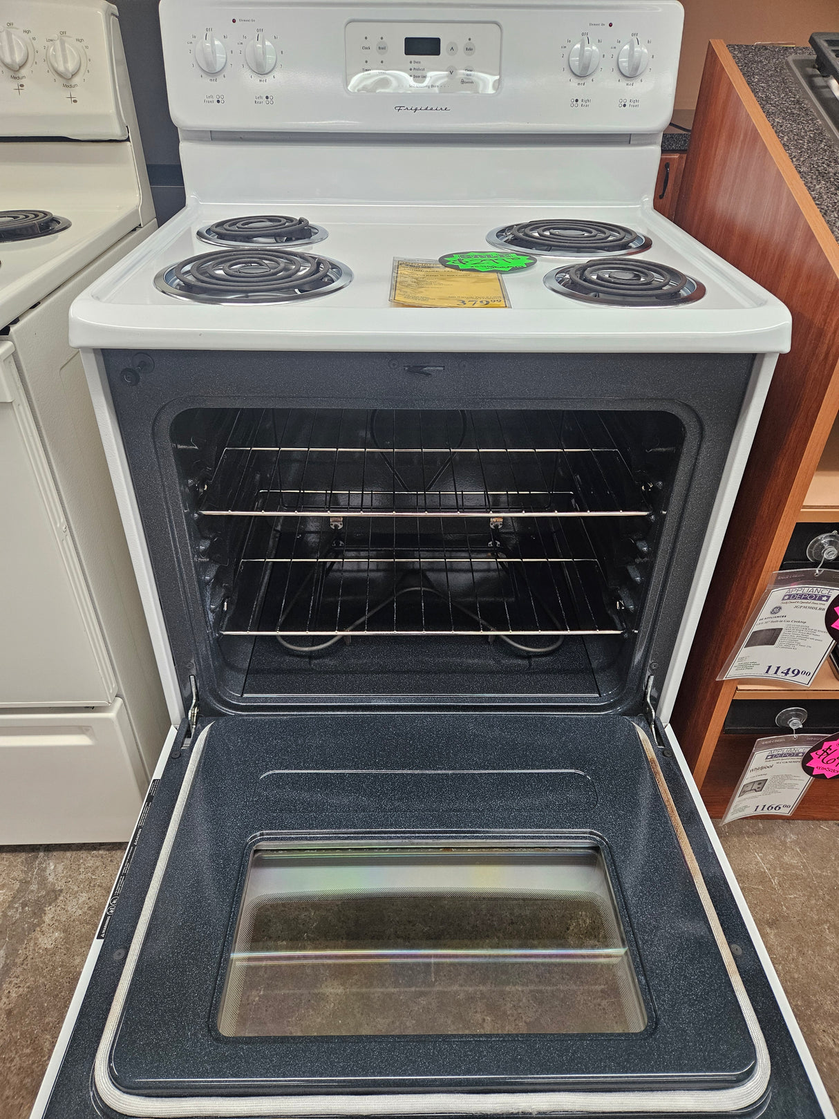 Reconditioned Frigidaire Electric Coil Range w/ Self Clean Oven FEF352FSA / VF62843171