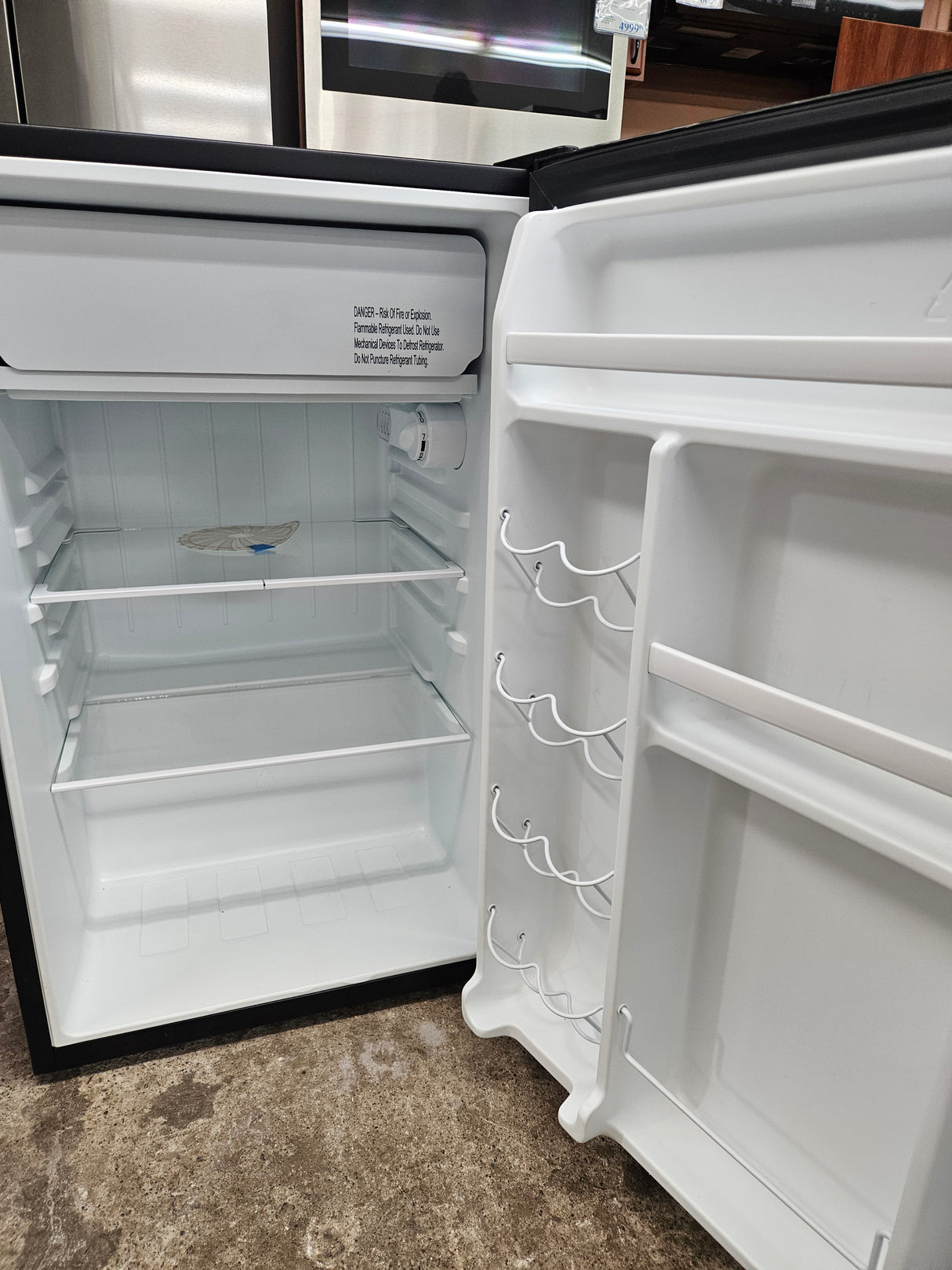 Reconditioned Whirlpool 4.3 Cu. Ft. Mini Fridge WH43S1E