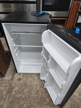 Reconditioned Igloo 3.2 Cu. Ft. Mini Fridge w/ Freezer IRF32BK