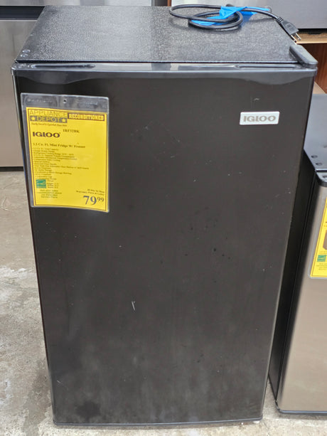 Reconditioned Igloo 3.2 Cu. Ft. Mini Fridge w/ Freezer IRF32BK