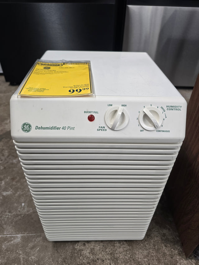 Reconditioned GE 40-pint Portable Dehumidifier AHG40LBG1