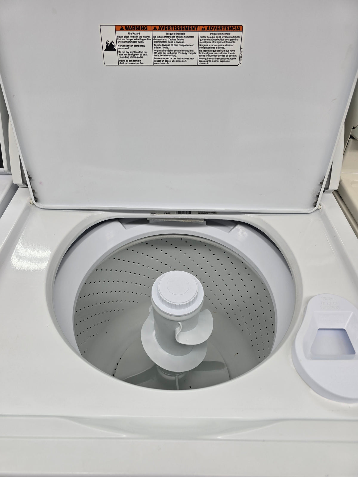 Reconditioned Whirlpool Ultimate Care II 3.2 Cu Ft Washer LSQ9659LW1