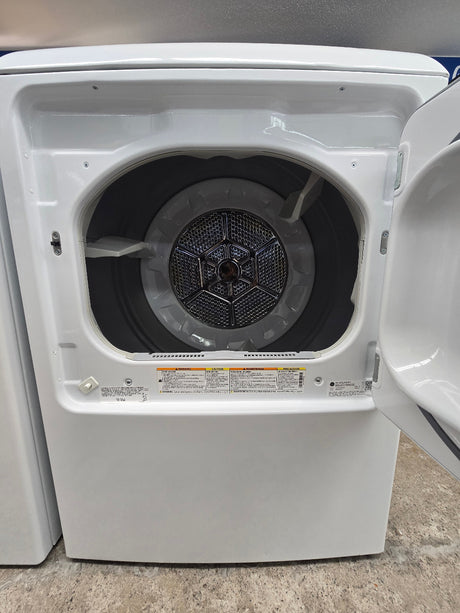 Reconditioned Hotpoint 27" Gas Dryer HTX24GASK0WS