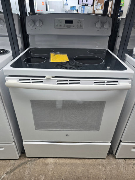Reconditioned GE 30" Free-Standing Electric Range JB620DF1WW