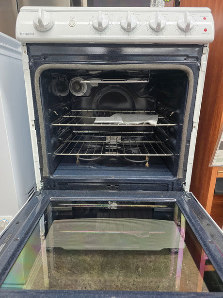 Reconditioned Hotpoint 24" Free-Standing Electric Range RAS240DM3WW