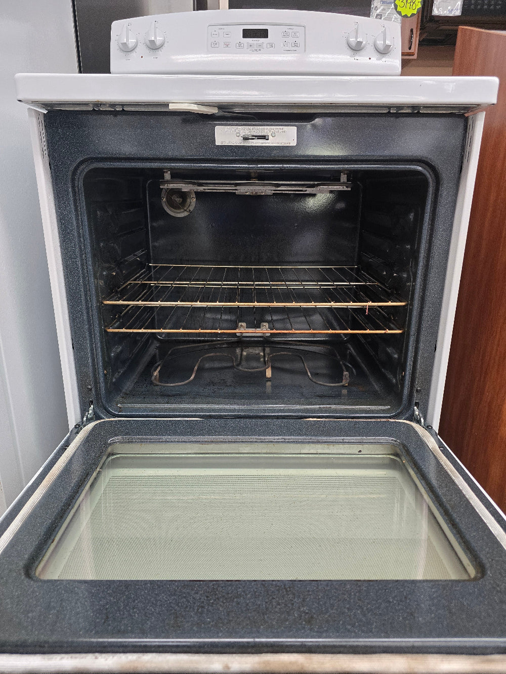 Reconditioned GE 30" Free-Standing Electric Range JB620DF1WW / RD270718Q