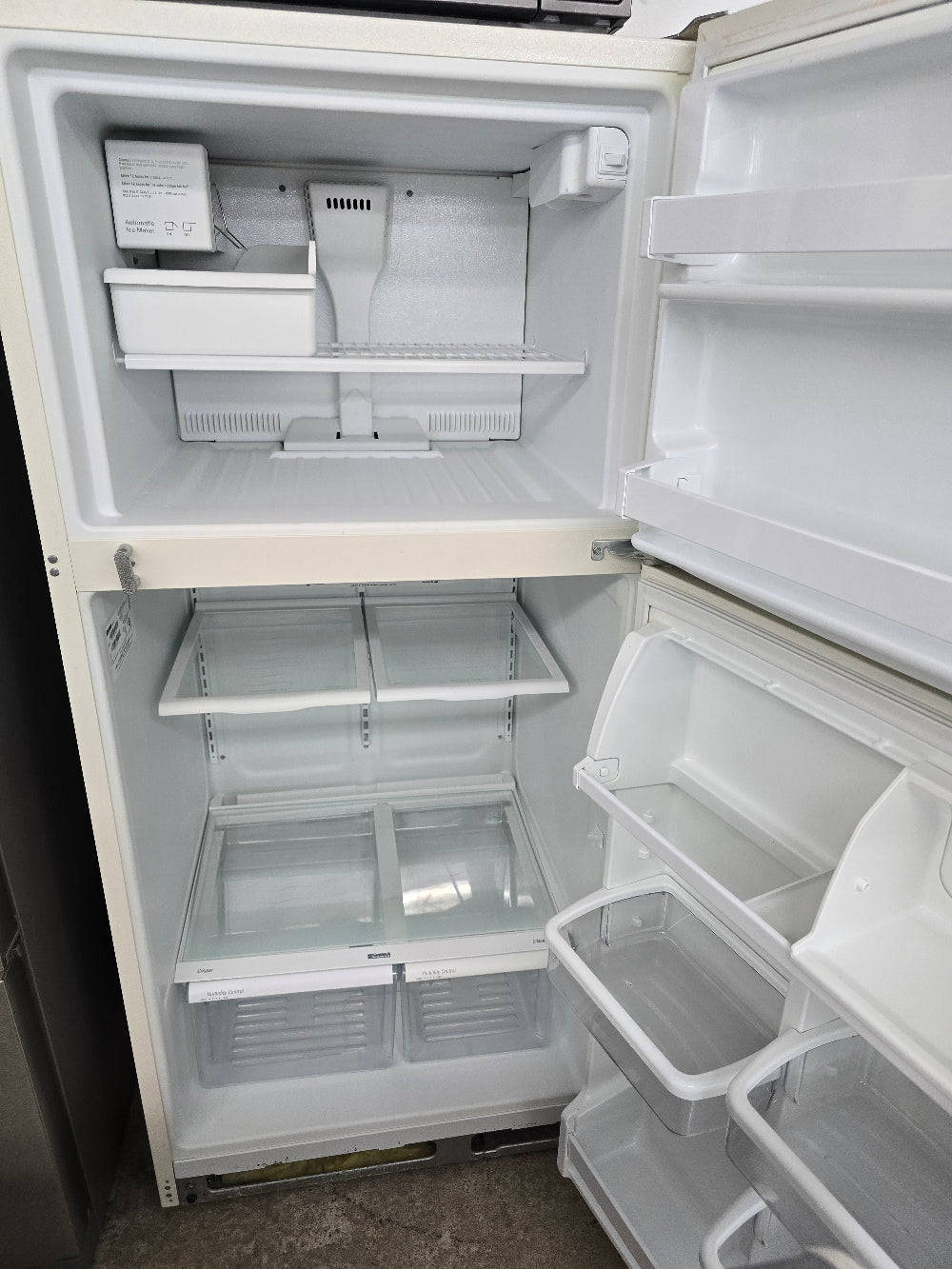 Reconditioned Kenmore Top Freezer Refrigerator 106.64954401