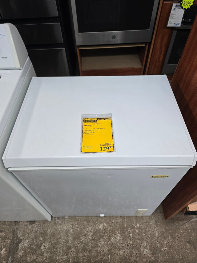 Reconditioned Holiday 5-cu ft Manual Defrost Chest Freezer LCM050LC