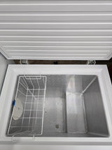 Reconditioned Holiday 5-cu ft Manual Defrost Chest Freezer LCM050LC