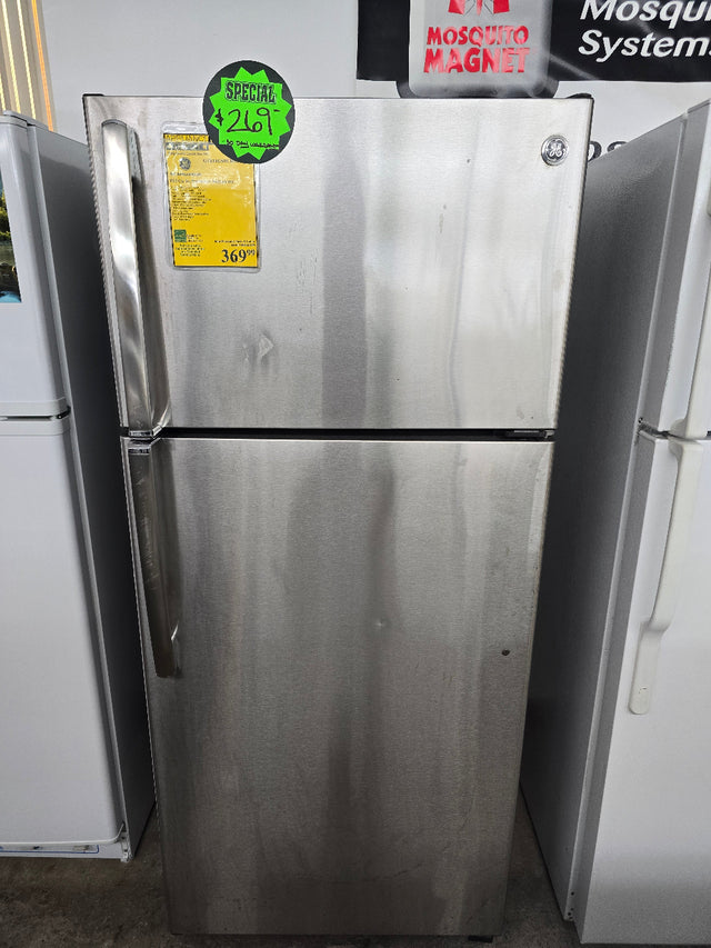 Reconditioned GE 15.5 Cu. Ft. Top-Freezer Refrigerator GTE16GSHCRSS
